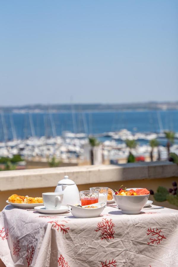 Palazzo Vergine - By Inside Salento Gallipoli Zewnętrze zdjęcie