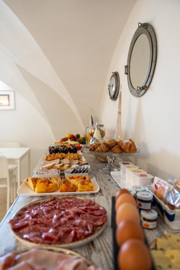 Palazzo Vergine - By Inside Salento Gallipoli Zewnętrze zdjęcie