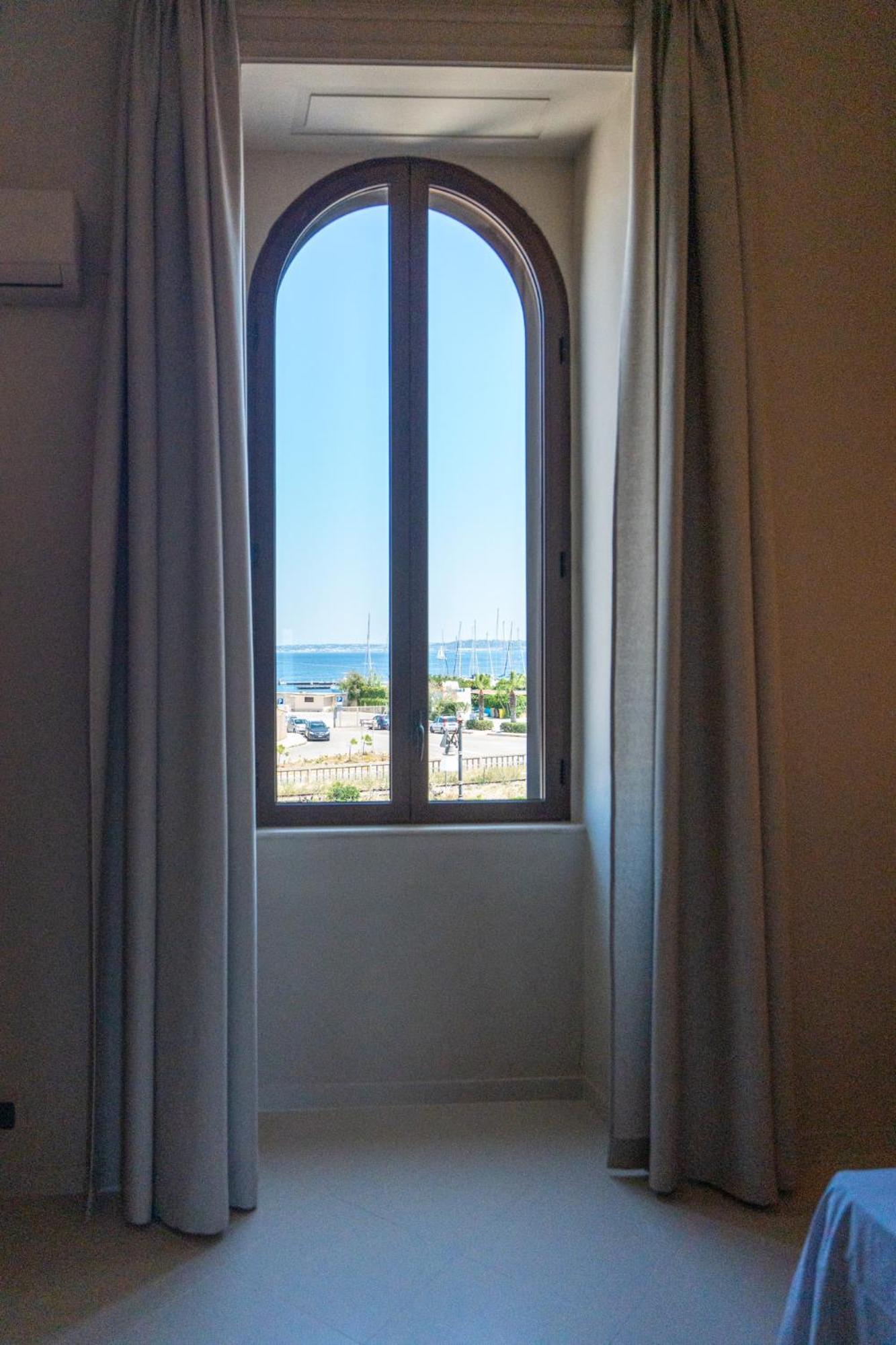 Palazzo Vergine - By Inside Salento Gallipoli Zewnętrze zdjęcie